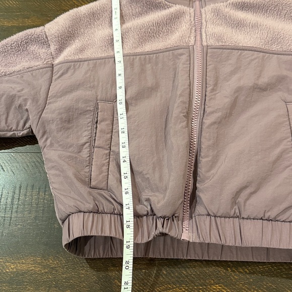 Urban Outfitters Cropped Fleece-Lined Hooded Jacket Mauve Zip Up Size M - Picture 7 of 8